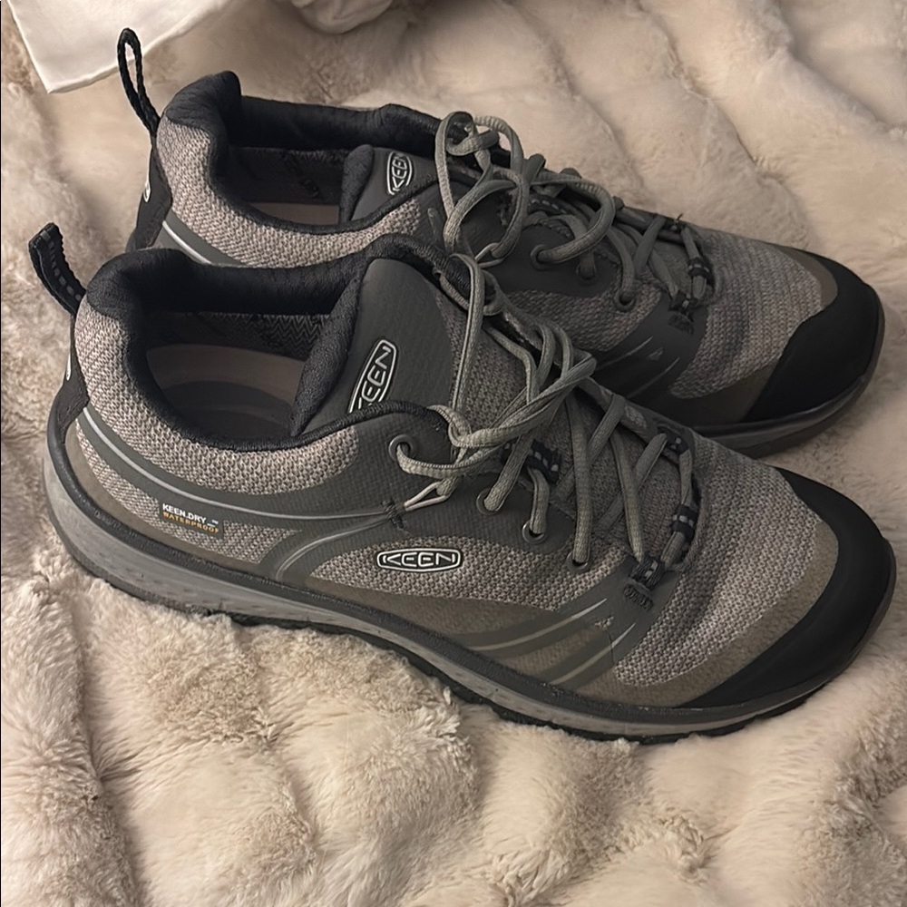 Keen women’s Teradorra waterproof shoes